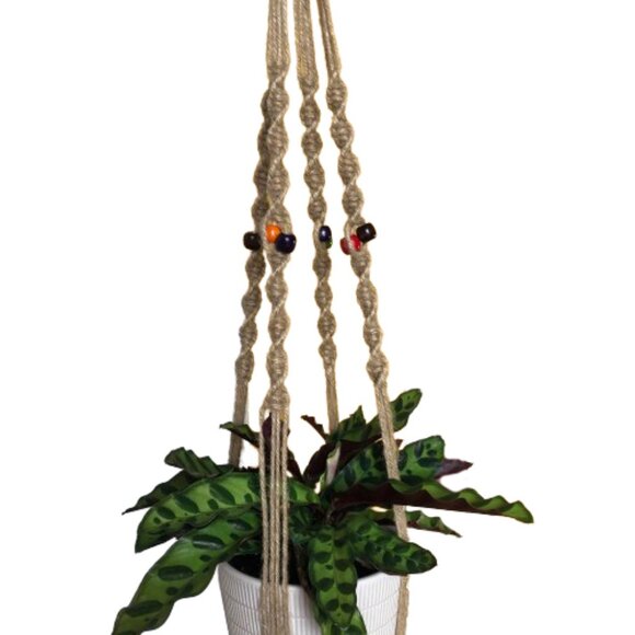 Vintage macrame plant holder hanger with beads - Picture 8 of 10